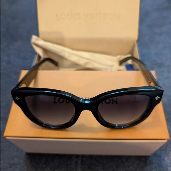 Authentic Louis Vuitton My Monogram Cat Eye Sunglasses Z1526W amazing! - Picture 3 of 16